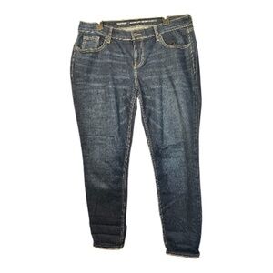 EUC Old Navy blue boyfriend skinny jeans – size 12